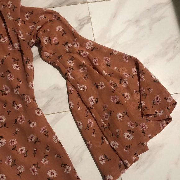 NWOT- floral romper lace up front Small - Picture 4 of 4